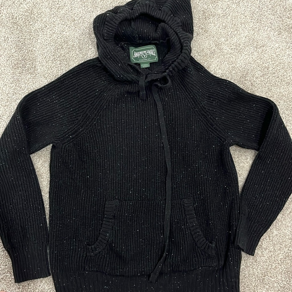 Men’s American Eagle hooded sweater